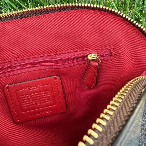 Coach Katy Satchel in Signature Canvas - Picture 5 of 6